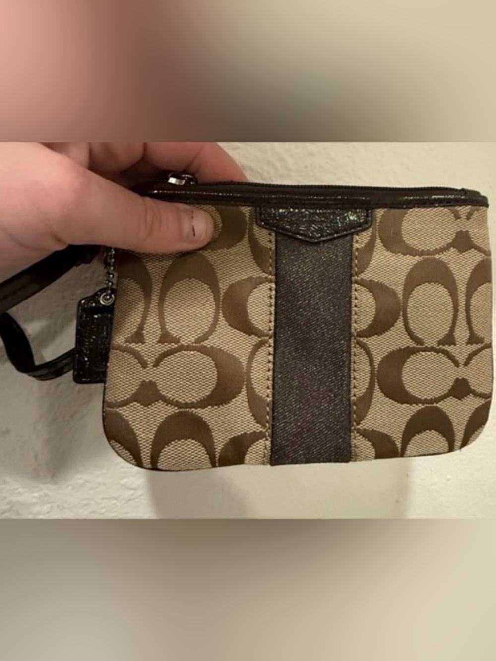Coach Signature Canvas Wristlet in Brown and Tan NWOT - Picture 5 of 9